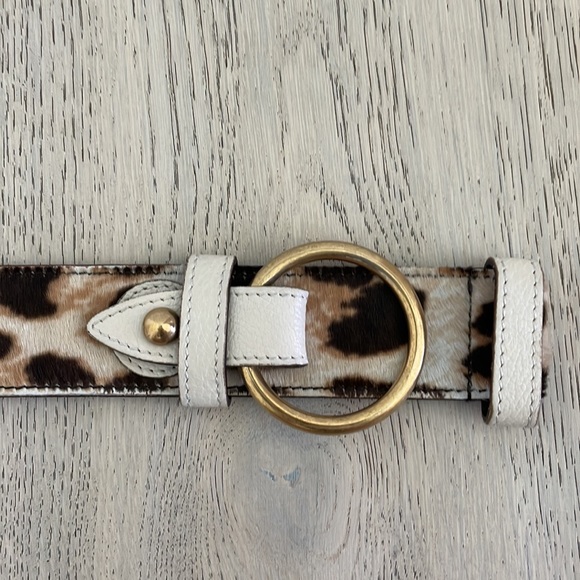 Yves Saint Laurent belt - Picture 2 of 5